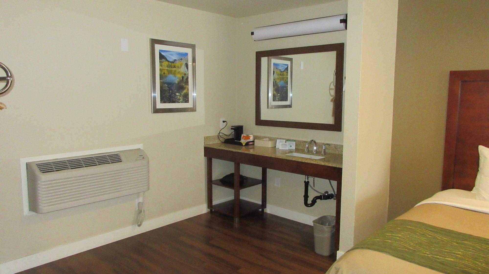 Comfort Inn Bishop Bagian luar foto