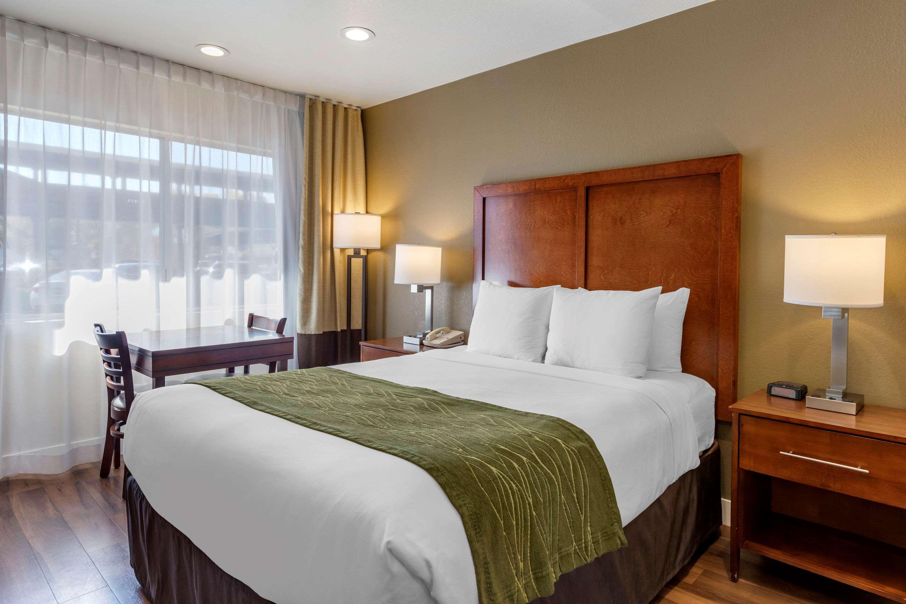 Comfort Inn Bishop Bagian luar foto