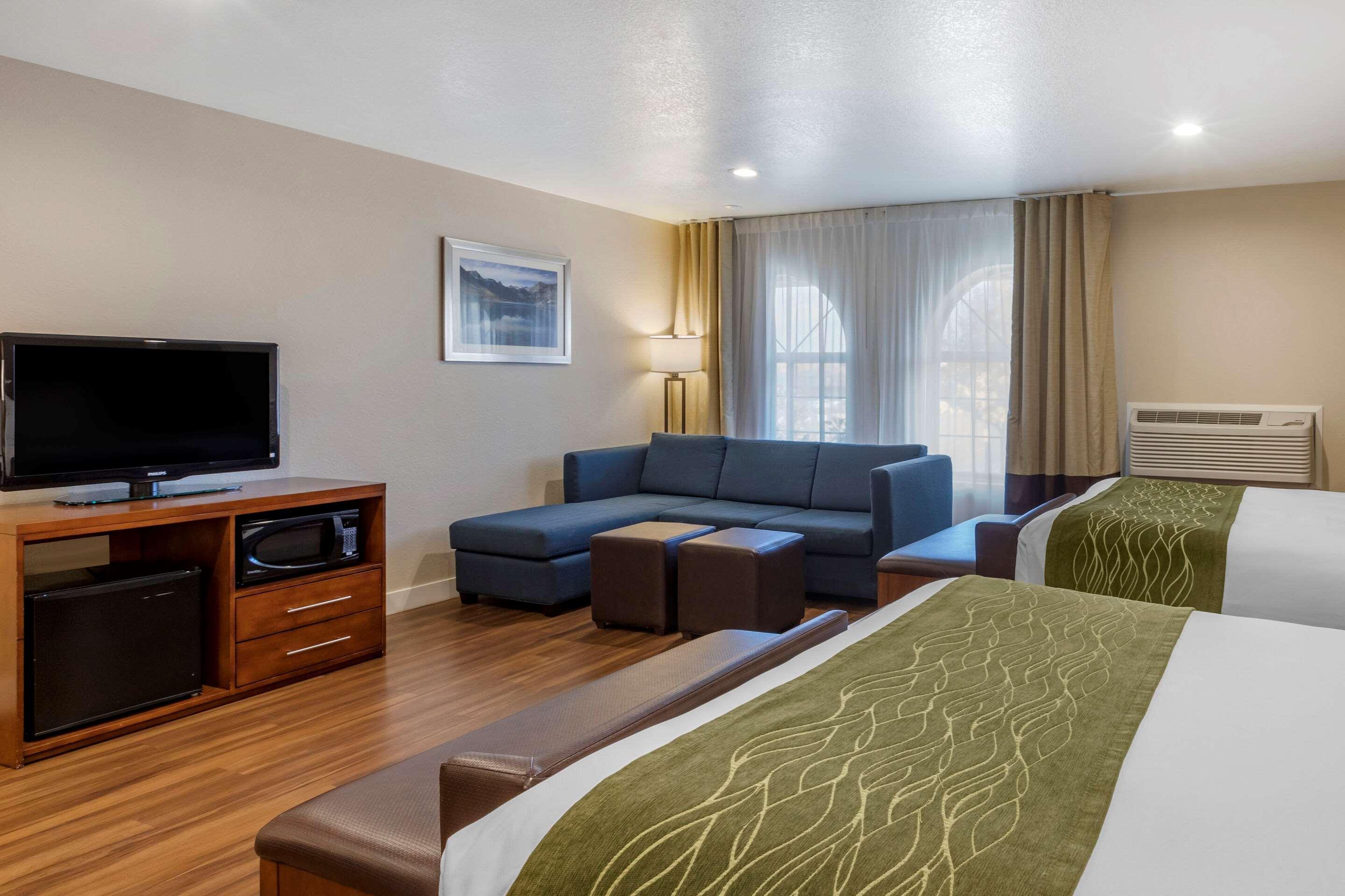 Comfort Inn Bishop Bagian luar foto