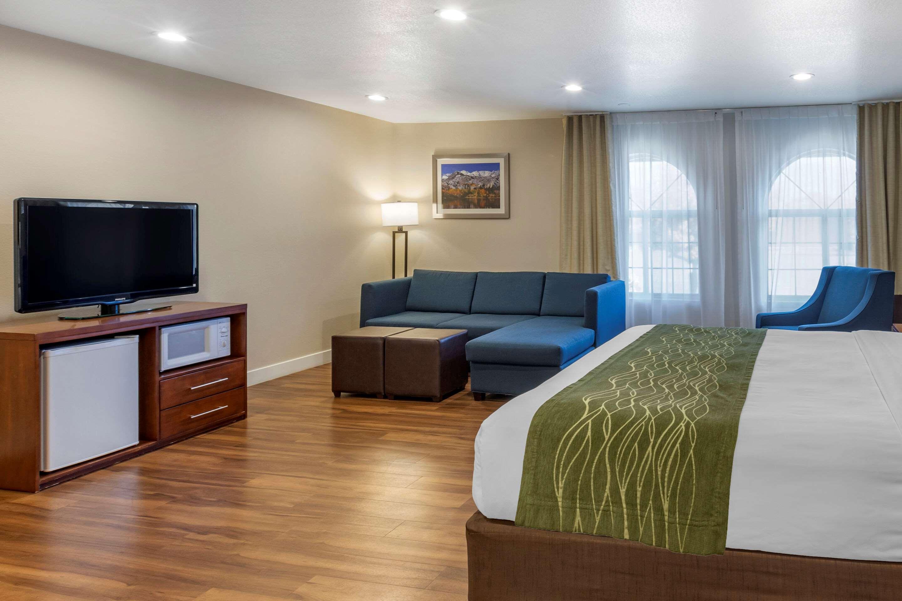 Comfort Inn Bishop Bagian luar foto