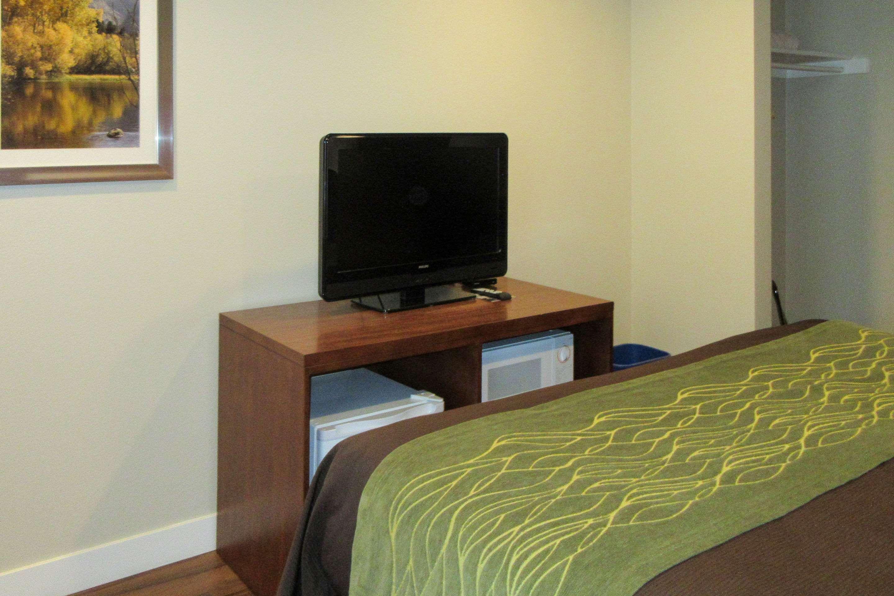 Comfort Inn Bishop Bagian luar foto