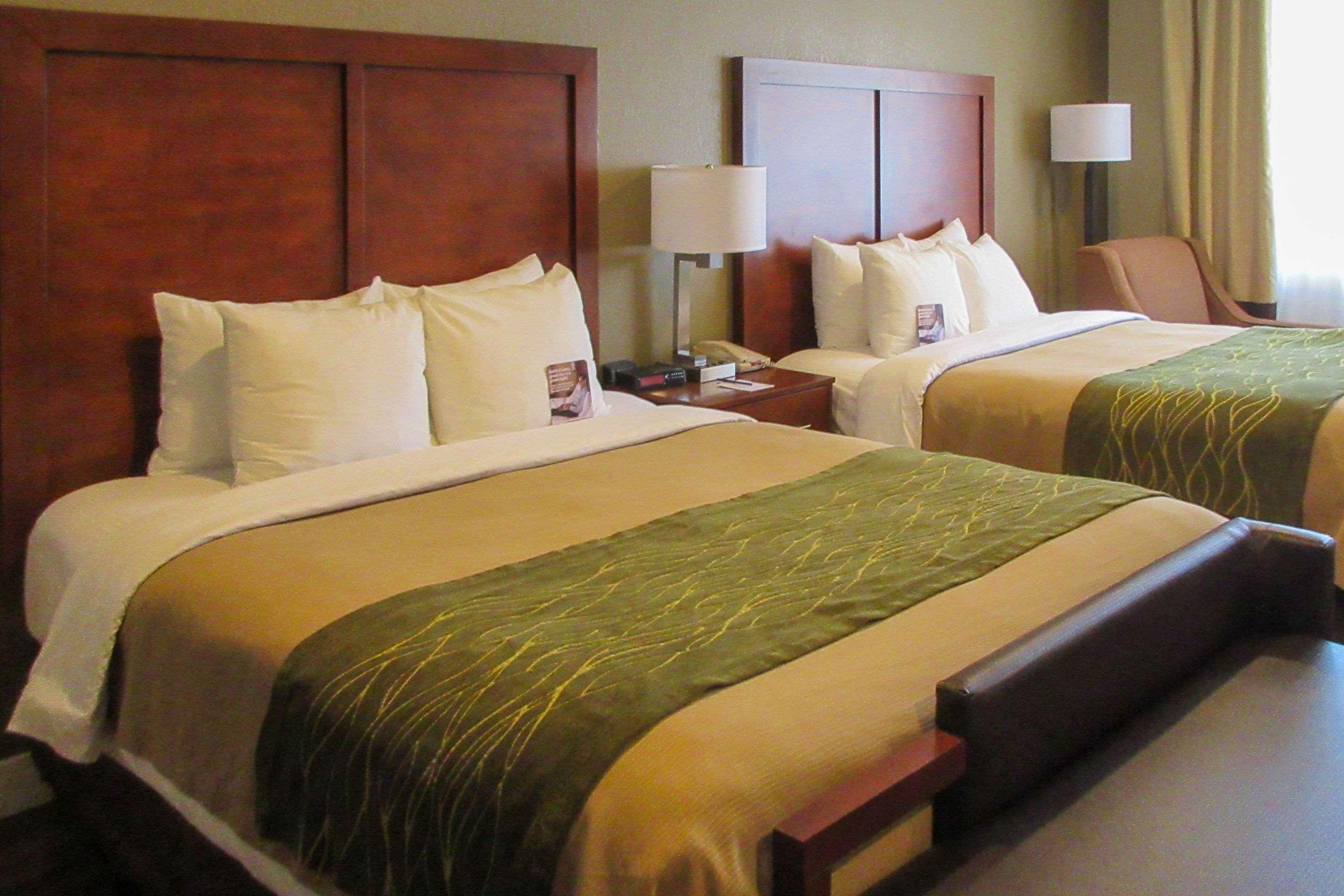 Comfort Inn Bishop Bagian luar foto