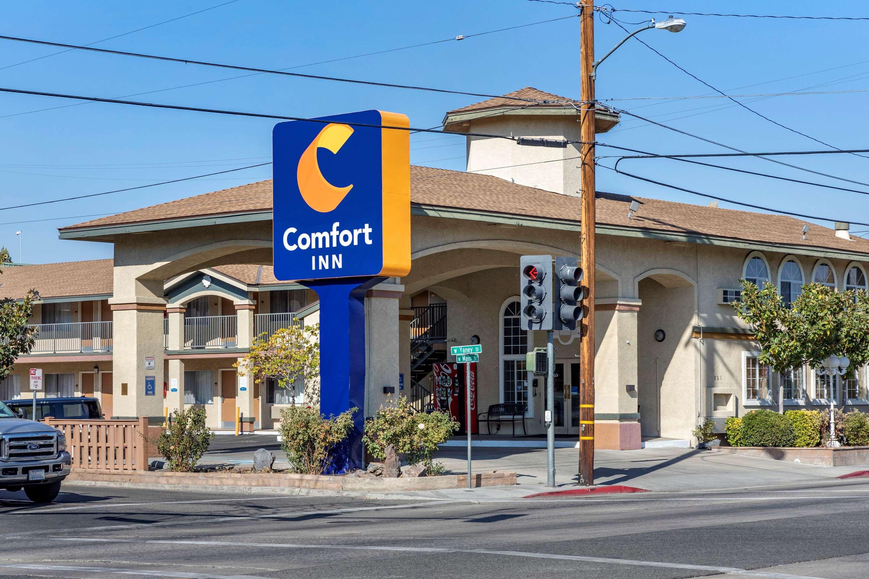 Comfort Inn Bishop Bagian luar foto