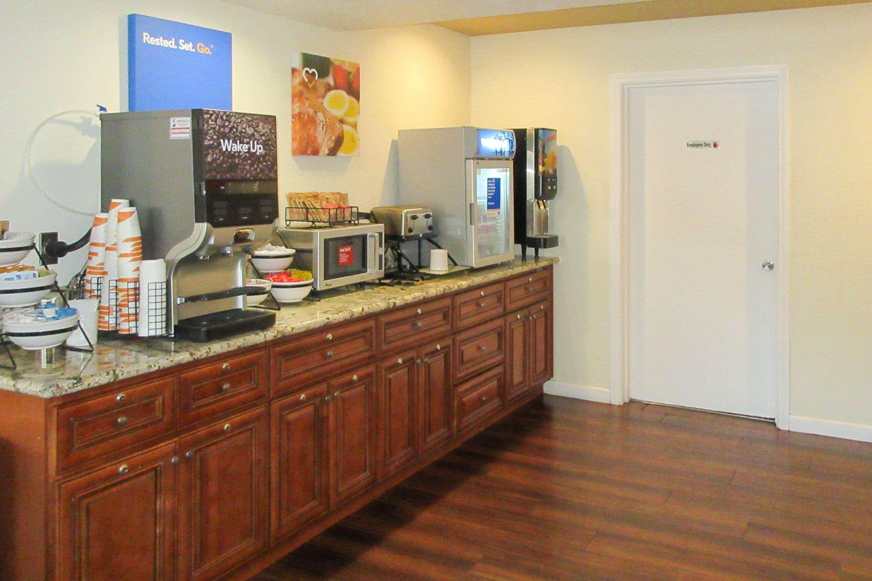 Comfort Inn Bishop Bagian luar foto